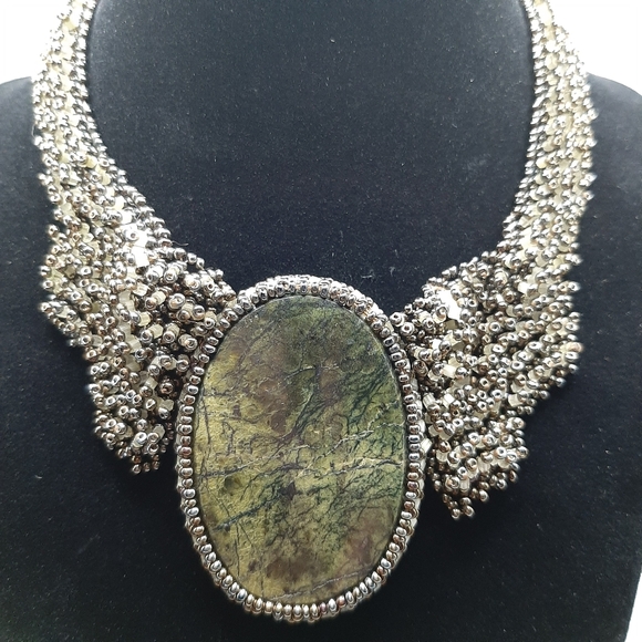 Hand Beaded Stone Choker - Picture 3 of 5